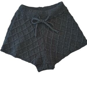 Elophe Studios Chunky Black Diamond Pattern Knit Shorts Size Medium